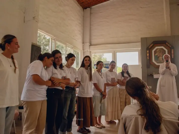 JF Argentina - Vida - Actividades Nacionales - Fiat María - Oración